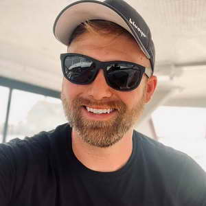 Dusty Klifman of Blueyes Below Picture of Dusty Klifman of Blueyes Below